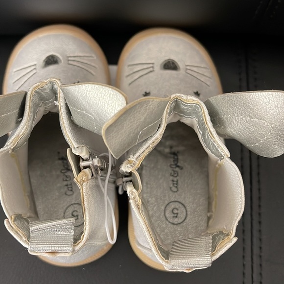 Baby’s boot - Picture 8 of 8